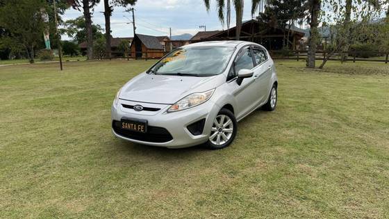 FORD FIESTA 1.6 SE HATCH 16V FLEX 4P MANUAL